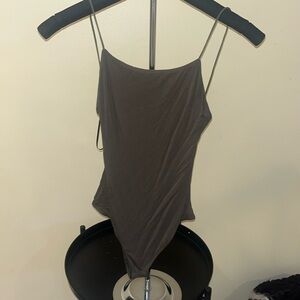 OLIVE GREEN SEAMLESS THIN STRAP BODYSUIT
